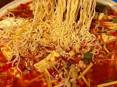 -李双猪·小龙虾·烧烤·羊肉煲(乐山店)