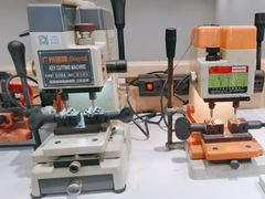 -百联西郊购物中心·停车场