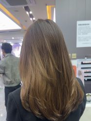 -藤野造型烫染·漂发