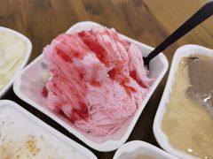 绵绵冰草莓-串妹花式冰粉(乐山总店)