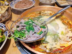 -洱火云南酸菜牛肉火锅(石景山当代商城店)