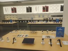 -华为授权体验店(中山公园来福士)