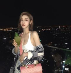 -时尚殿堂明星门店