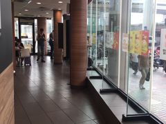 -麦当劳(虹梅路地铁站店)