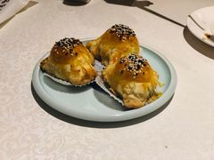 秘制叉烧酥-维园悦谱·海派家常菜(乌鲁木齐南路店)