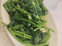 -江城燕子大排档(江汉路步行街店)