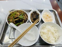 -老西白点心店