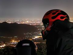 -鬼笑石后山停车场