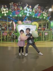 -维佳童话镇演出现场(徐东店)