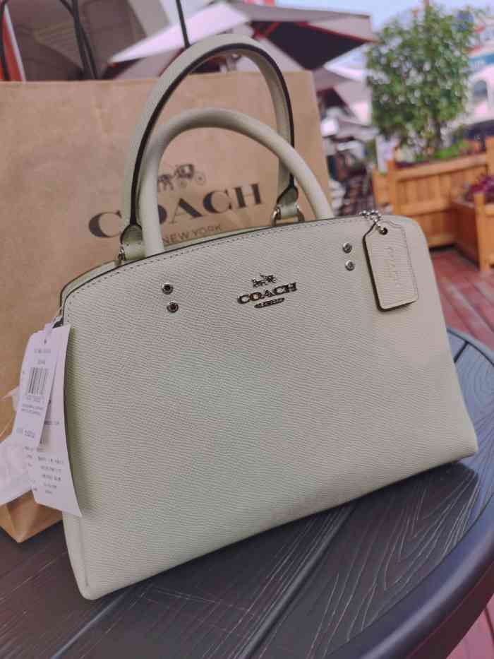 coach(百联奥特莱斯店)-"之前觉得奥莱款的coach也就那样,新上.