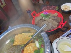 -乡土黄·鲜牛肉火锅·小龙虾(兴业街店)