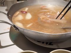 -左庭右院鲜牛肉火锅(金山万达店)