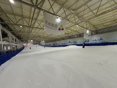 -乔波室内滑雪场