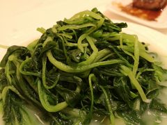 浓鸡汤浸春菜苗-利苑酒家(合景国际金融广场店)