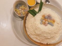 咸蛋黄冰-Cheevit Cheeva(Sirimangkalajarn)