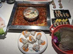 -二荆条·蜀鲜汇城市森林火锅