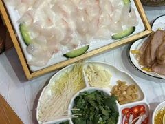 -官塘锋记鱼生·生腌·砂锅粥(牌坊街店)