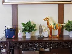 -梅龙镇酒家(南京西路总店)