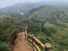 -黄金寨原生态旅游区