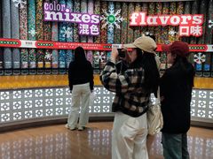 -m豆巧克力世界(上海世茂广场店)