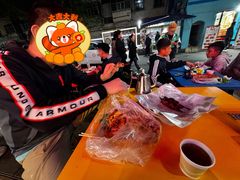 -艾力江和田馕坑烤肉店