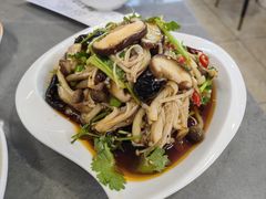 双椒拌杂菌-张包铺(关东古巷店)