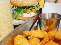 -Catch Bagel(芳草地店)