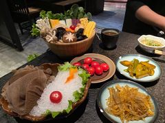 -湊湊火锅·茶憩(新中关购物中心店)