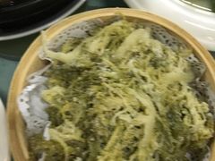 -红栌温泉山庄生态美食餐厅