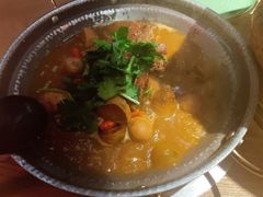 灶膛罐罐牛腩-吃饭皇帝大土家民族菜(正大广场店)