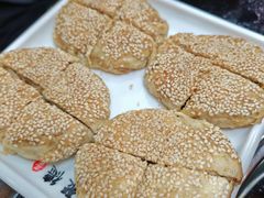 芝麻烧饼-汇聚德京味铜锅涮肉(沈家桥二路店)