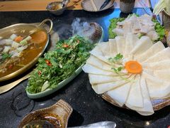 -顶顶汤火牛排火锅·经典铜锅涮肉