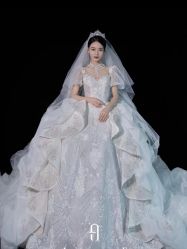 -艾朵婚纱