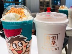 -洪氏嗨捞·广东猪肚鸡·椰子鸡火锅(西咸万象城店)