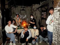 -荒岛实景沉浸密室(江汉路1店)