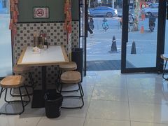 -鲁达面馆本帮风味(共康东路店)