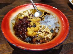-爆炸头阿姨小四川正宗川味小吃(无任何分店)