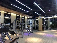 -威克健身游泳(万菱汇店)