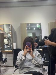 -苑苑发型设计