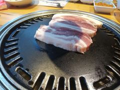 -唯成•韩国炭火烤肉 유성고기