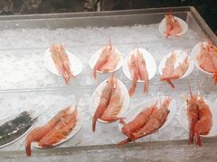 -雍容荟帝王蟹活龙虾展台自助(IFS黑金店)