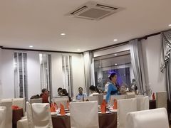 -Neary Khmer Restaurant