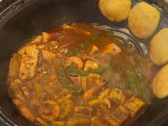 -田家大院东北农家菜铁锅炖(西安总店)