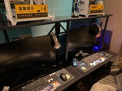 -粤塔x电竞酒店(深圳龙华大浪后浪新天地店)