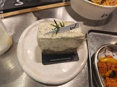 -W COLLECTIVE  DESSERT SHOP