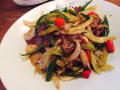 -爱啤精酿·民谣酒馆(滨江店)