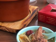 紫砂土鸡汤-有红鸡毛店·川菜(建设路店)