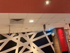 -麦当劳(汉口火车站候车室店)