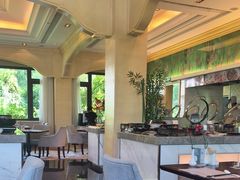 -鲤鱼洲酒店港鲤咖啡厅