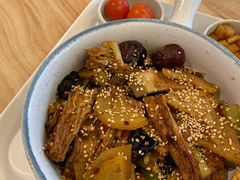 -轻蔬不用等·素食(江苏路店)